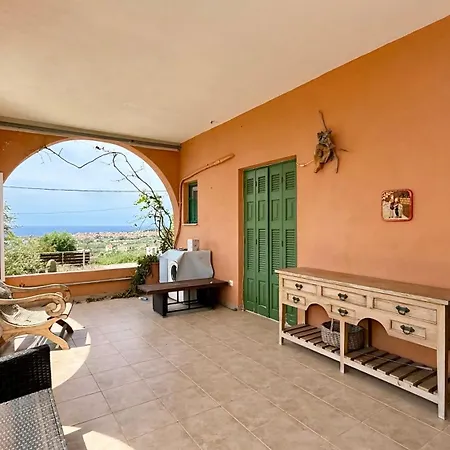 Shani Methoni (Messenia)